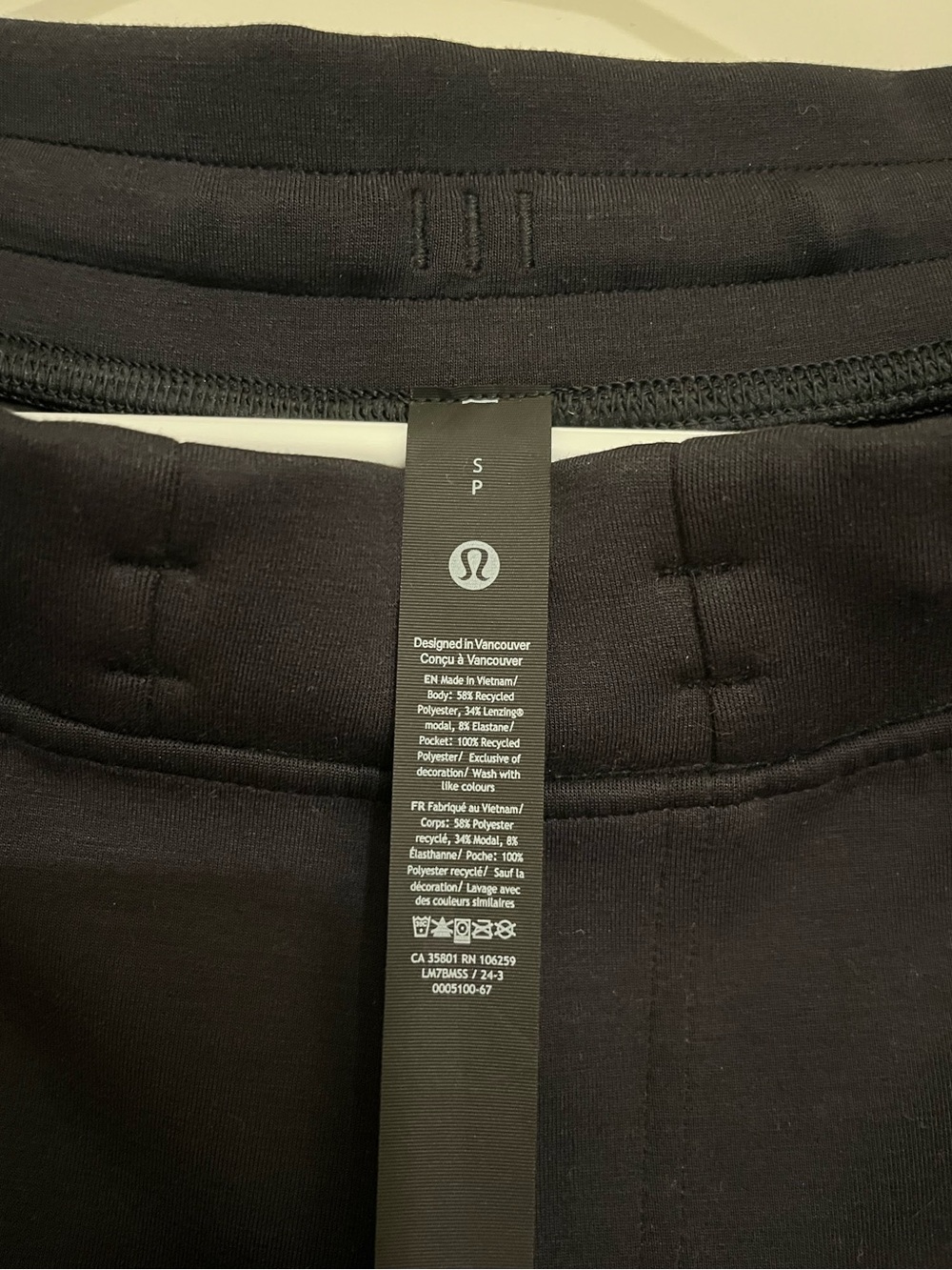 NWT Lululemon Smooth Spacer Short 7” Black - Picture 3 of 6